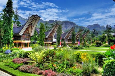 Travelling Asyik 8 Objek Wisata Di Tana Toraja