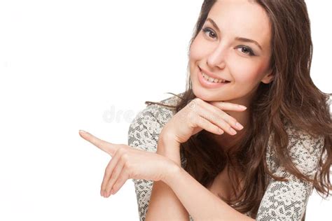 Magnifique Fille Blonde Heureuse De Joueur Avec La Manette Qui Se Retrouvent Aussi Bien Dans Une