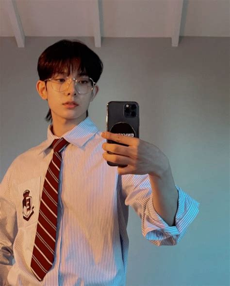 Heeseung Enhypen Engene Heeseung Mirror Selfie Gambar Pacar Pejuang