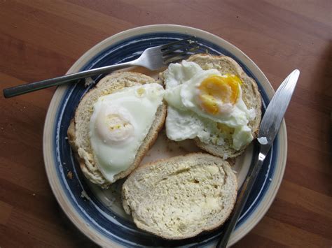 Whynotsmile How To Fry An Egg In A Sandwich Toaster