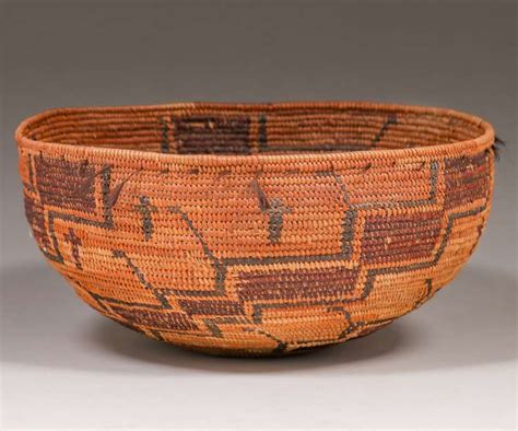 Native American Basket - Yokuts Tribe c1910s | California Historical Design