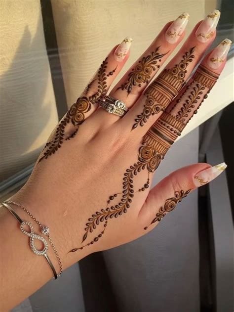 Pin By Alisa On Mendhi Henna Tattoo Designs Hand Henna Tattoo