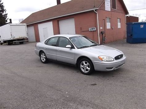 Sell Used 2004 Ford Taurus Se 4 Door Excellent Condition Runs Great In Cortland Ohio