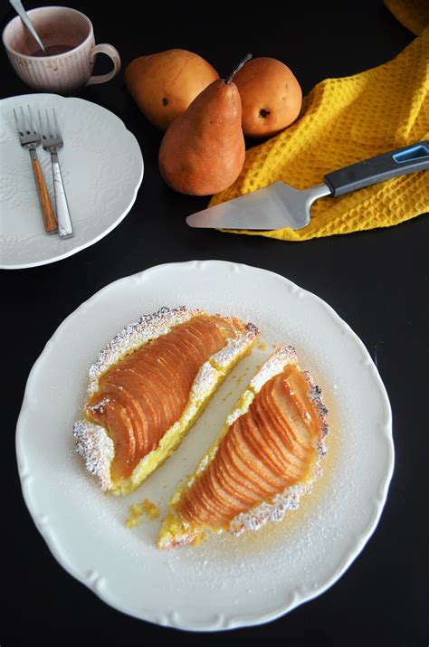 Video Crustless Pear Almond Frangipane Tart For Two