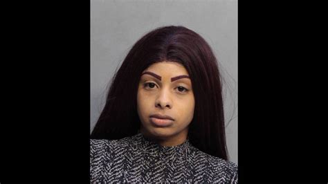 Miami Fl Police Charge Woman With Stealing Jewelry Cash Miami Herald