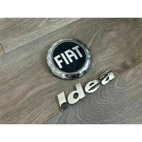 Monogrammes insignes logos badges emblèmes sigles FIAT IDEA