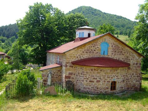 Галерия със снимки - Чипровският манастир - един от най-старите ...
