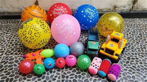 HUNTING MAINAN PART 1 MOBIL TRUK PISTOL AIR BOLA BERDURI DAN BALON