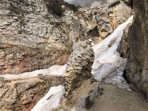 Valli Troppa Neve Sul Pasubio Slitta La Riapertura Di Rifugio Papa