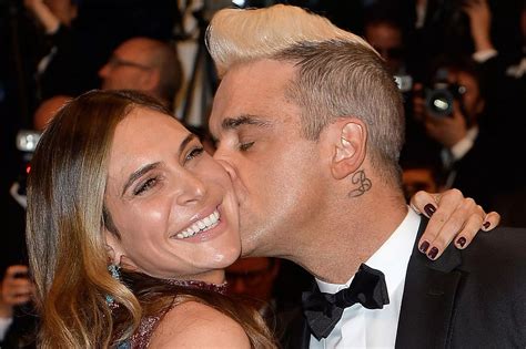 Robbie Williams And Ayda Field Mirror Online