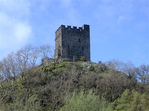 Dolwyddelan Castle