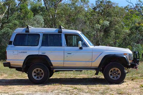 Toyota Landcruiser 60 Series Wagon Silver 64813 Superior Customer