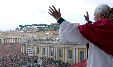Christian news: Pope Benedict's 'determination' to 'destroy' Francis ...