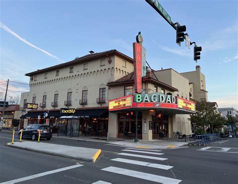 Thought I’d share this photo I took of the Bagdad Theater yesterday. : r/Portland