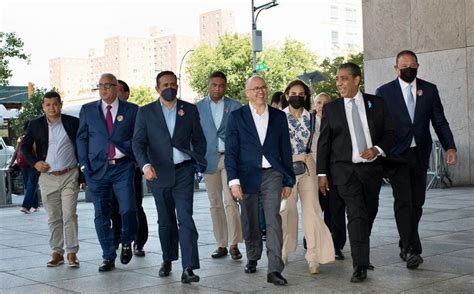 Francisco Dom Nguez Brito Se Re Ne En Nueva York Con El Congresista