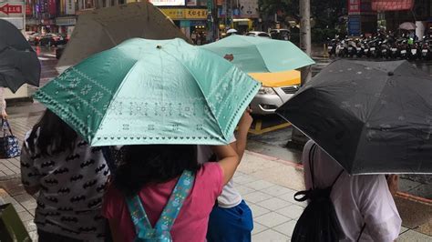 雷雨下不停！全台明起至下週一降雨機率高 清明連假恐也有雨｜東森新聞：新聞在哪 東森就在哪裡