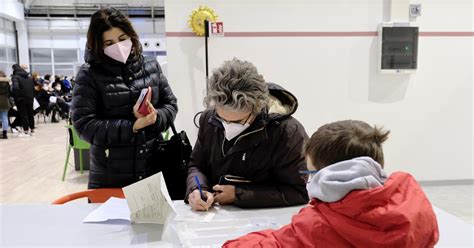 Vaccini Anti Covid Ieri Nel Barese Oltre 1 400 Somministrazioni