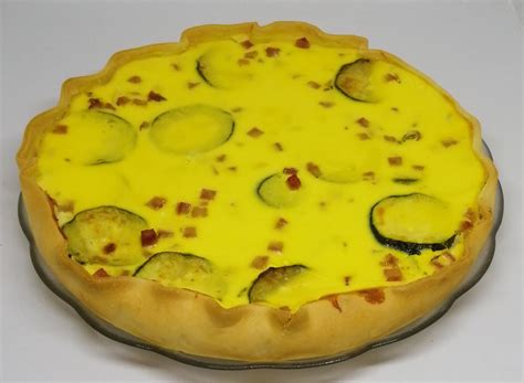 Tarte de Curgete e Fiambre À mesa a Ziza Cem cores mil sabores