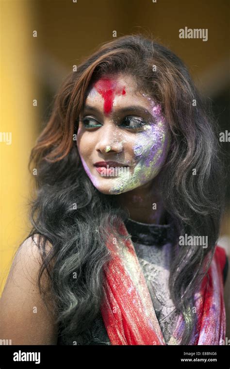 Dhaka Bangladesh 4th Oct 2014 Colored Portrait Of A Hindu Girl