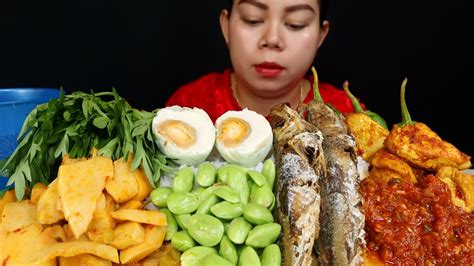 Sambal Tahu Ikan Asin Telor Asin Oseng Rebung Pete Jumbo Lalapan