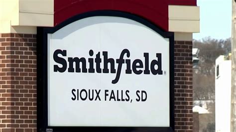 Smithfield Foods closing two additional midwest plants