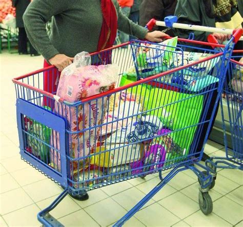 Programul Supermarketurilor De 2 Mai Vezi Cand E Deschis La Carrefour