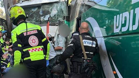 Un Muerto Y Al Menos Heridos Varios Graves Tras Ser Embestidos Por