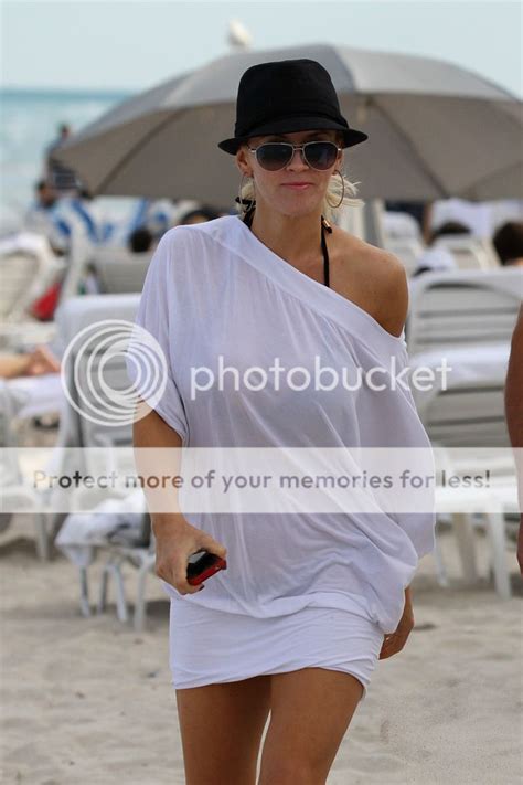 Celebrity Paparazzi Bikini Jenny McCarthy Miami Beach March 2011