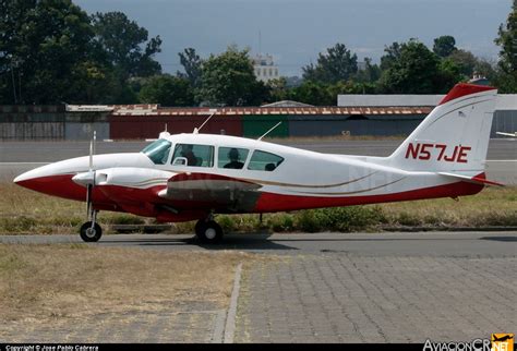 N57JE Privado Piper PA 23 250 Aztec AviacionCR Net