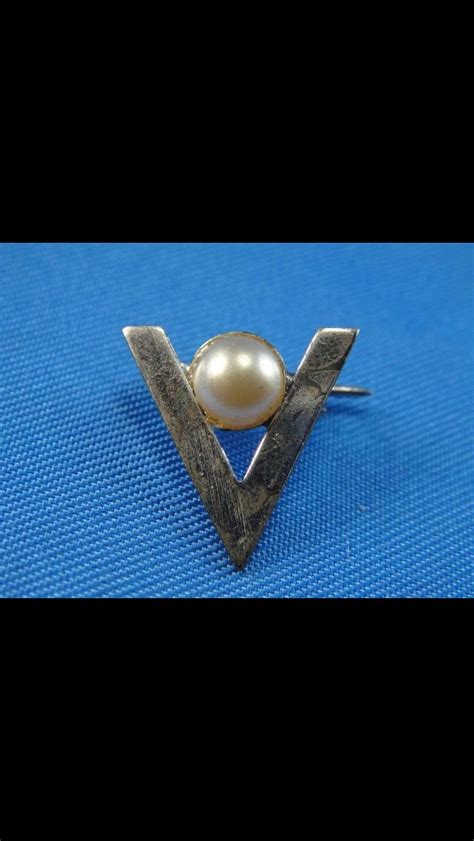 Pin By Homefront Gal Wwii On Wwii Victory Pinsbrooches Patriotic