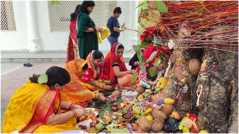 Vat Purnima Vrat 2023 Date Shubh Muhurat Meaning Puja Vidhi