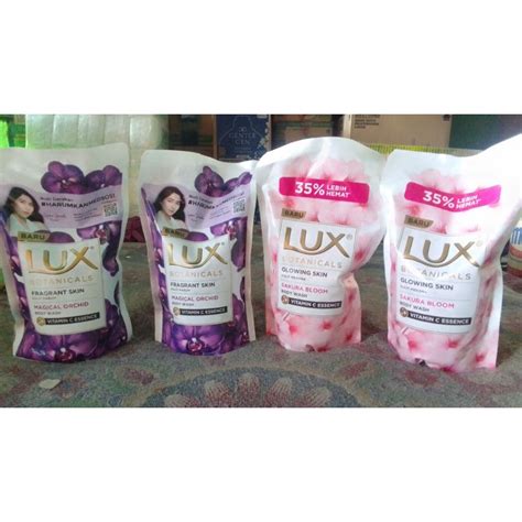 Jual TERMURAH Lux Body Wash 825 Ml Sabun Mandi Cair Lux Sakura Bloom