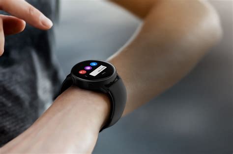 Samsung Galaxy Watch Active is a waterproof smartwatch for £229