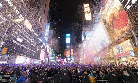 How To Watch The Times Square Ball Drop And All The New Year S Eve TV