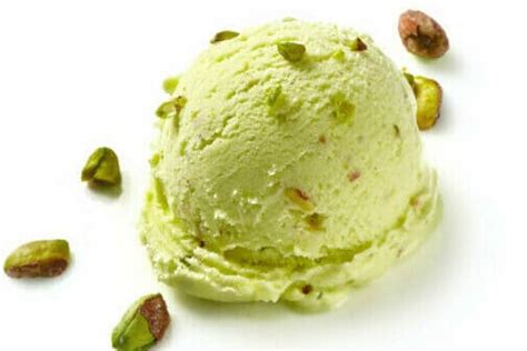 7 Best Pistachio Martini Recipes + 1 Bonus Cocktail - Cocktails Cafe