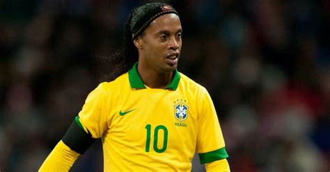 Ronaldinho Se Retir Oficialmente Del F Tbol Profesional