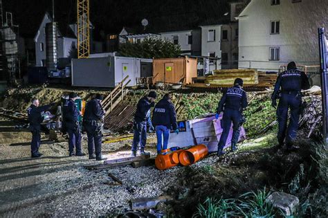 Mann Bei Messerangriff In G Ppingen Schwer Verletzt