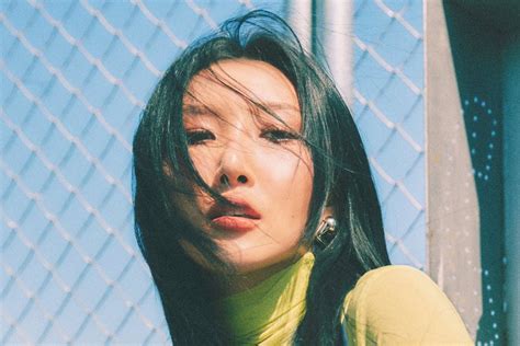 MAMAMOOs Hwasa Confirmed To Leave RBW