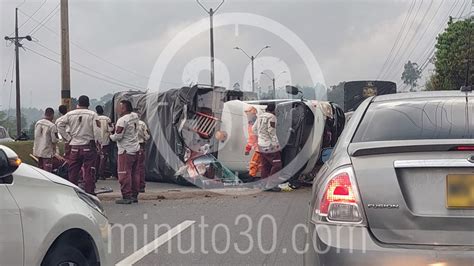 Video Accidente En La Autopista Medell N Bogot En Cercan As A La