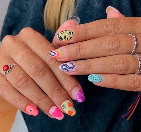 16 Manicuras Para Las Chicas Que Aman El Estilo ‘aesthetic Manicura De Uñas Decoracion Uñas