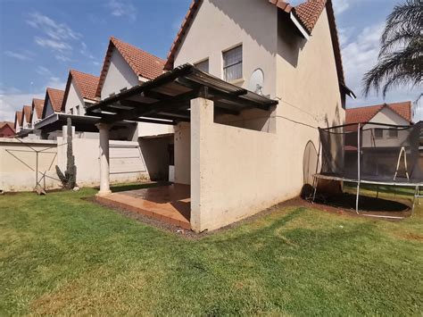 Bedroom Double Storey Cluster For Sale Lydenburg Mashishing