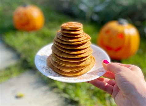 Easy Pumpkin Pancakes — Malina Malkani