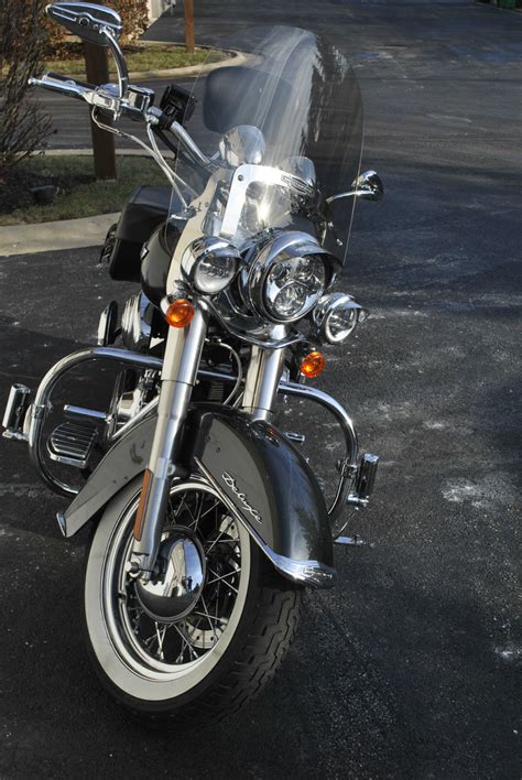 HARLEY DAVIDSON SOFTAIL DELUXE