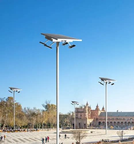 LED Cool White Solar High Mast Lighting System For Stadium 50 W At