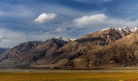 Nubra Valley Travel Guide: Places, Weather, Activity | IndiaTravelPage