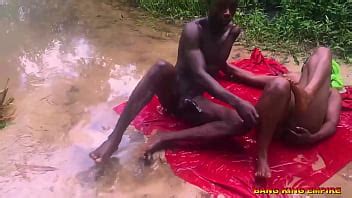 HORNY EBONY STEP MOTHER WANT HARDCORE ROADSIDE FUCK ON STREAM PATH