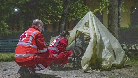 Croce Rossa Corso Di Formazione Per Volontari Nella Lingua Dei Segni LIS