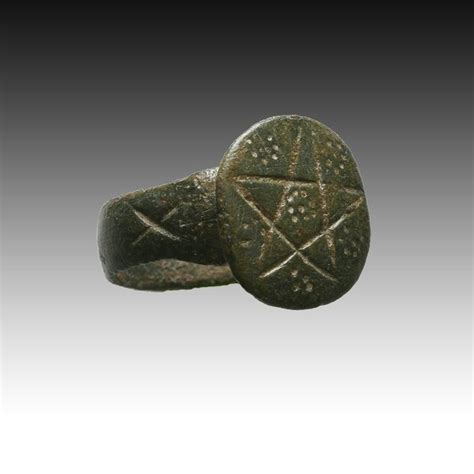 Médiéval époque des Croisés Bronze bague avec pentagramme Catawiki