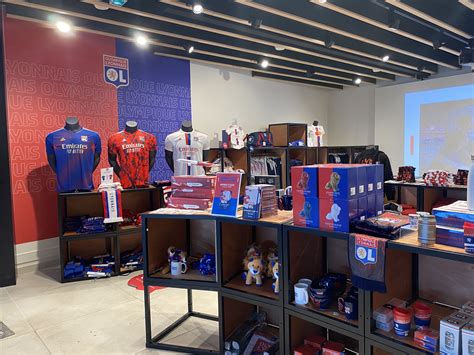 Olympique Lyonnais Store - Terminal 1 - After security checks - Shops ...