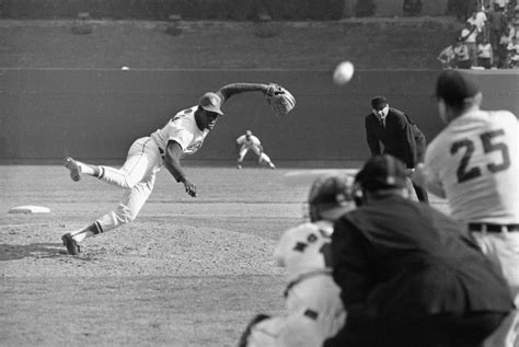 Bob Gibson Fierce Hall Of Fame Ace For Cardinals Dies At 84